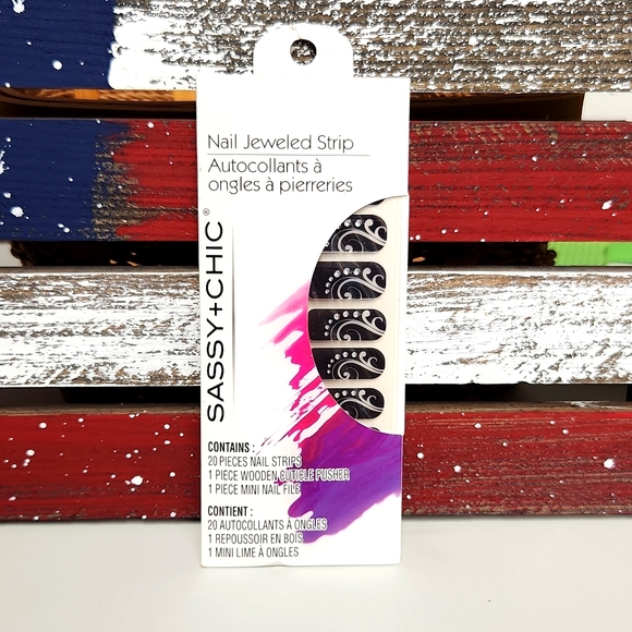 3 Sets of Press on Nail Strips - Picture 4 of 5